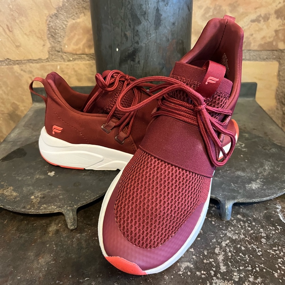 Fabletics Zuma Studio Sneaker Iii, size 8, very good,